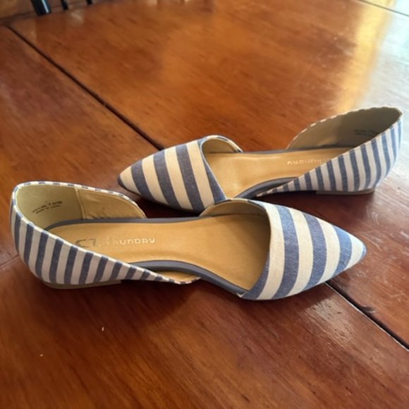 CL by LAUNDRY Blue and White Nautical Flats - 7.5 - Picture 2 of 6